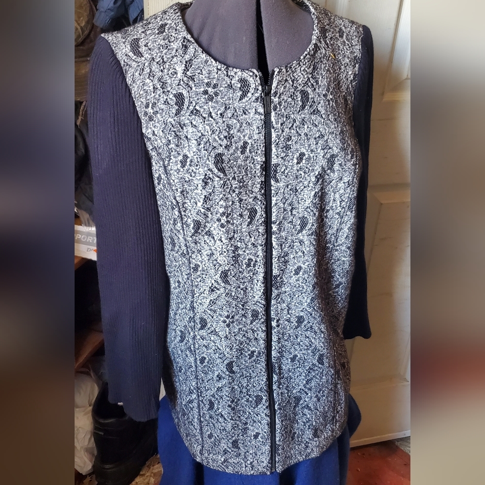 Karl Lagerfeld longer black and white jacket sz L in real nice condition